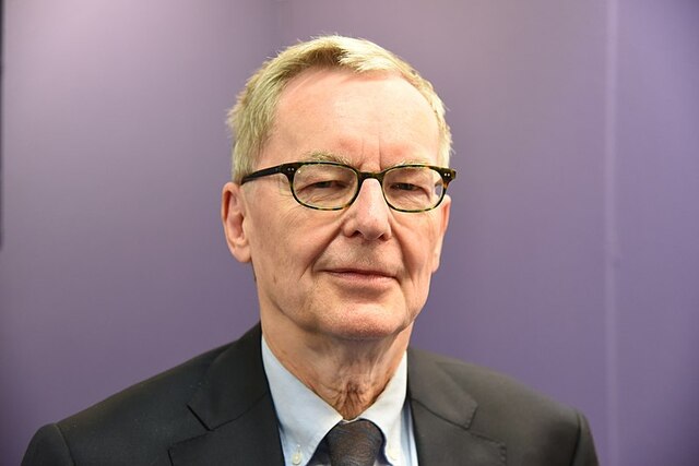 Anders Olsson transmite mediante fibra óptica 4 gigabytes por segundo.