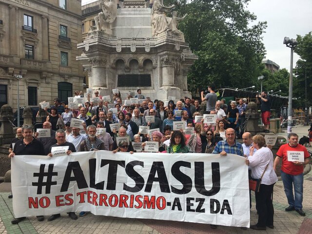 Altsasuko taberna batean gertatutakoa