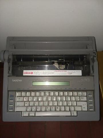 Máquina de escribir eléctrica