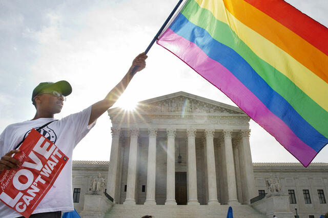 Vermont becomes the first state to legalize same sex marriage