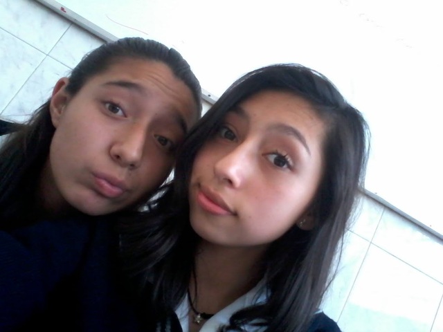 TENGO MAS AMIGAS QUE AMIGOS D: