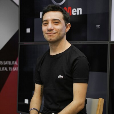 Timeline: Hugo Borghi Montenegro - Tecnología y Comunicación