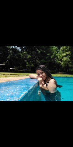 al cumplir los 16años ,mis primas me invitaron a festejar a las albercas