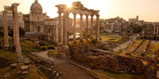 Se crea el Imperio Romano de Occidente y de Oriente