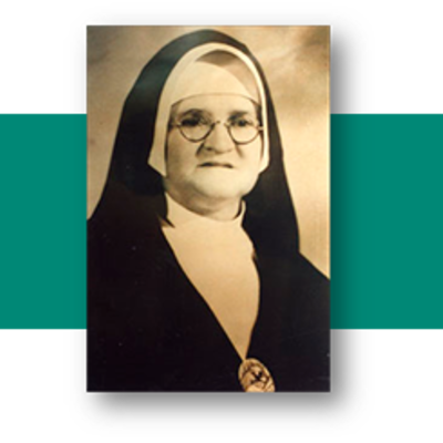 Timeline: MADRE ELISA FUNDADORA