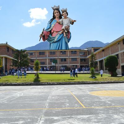 Timeline: MADRE ELISA FUNDADORA