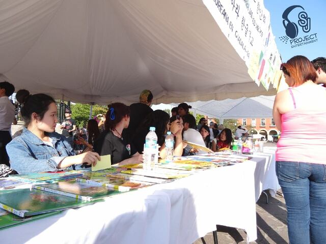 Inclusión de lectura infantil en idioma Coreano dentro de los stands