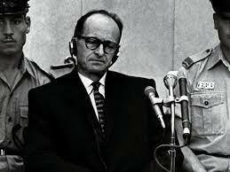 El juicio de Adolf Eichmann.
