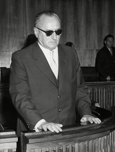 Schorner si autoproclama vero Fuhrer del Reich.