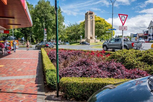 Cambridge established as a Town