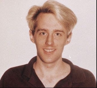 KEVIN POULSEN Y KISS FM