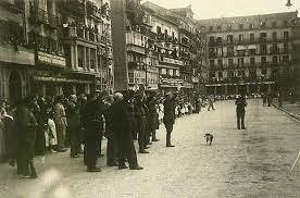 ARRIBADA DE FRANCO A TETUAN I DECRETACÓ DE L'ESTAT DE GUERRA A PAMPLONA