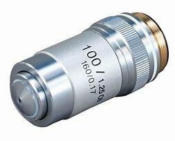 The introduction of the oil immersion lens