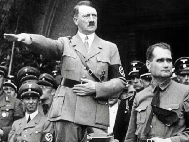Hitler ordena la Operación Barbarroja y ataca a la URSS