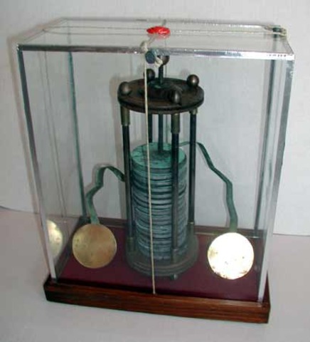 First battery created