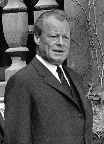 Willy Brandt parte l'esilio negli Stati Uniti d'America