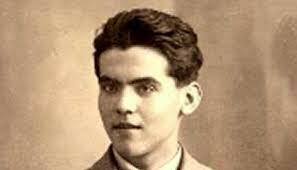 Federico García Lorca, mor afusellat a la matinada del 18 d'agost a Granada a mans dels nacionals.
