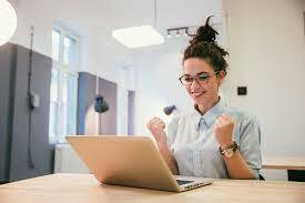 ALICIA ESTUDIA MÁSTER DE FORMACIÓN DEL PROFESORADO DE SECUNDARIA Y BACHILLERATO ESPECIALIDAD LENGUA CASTELLANA