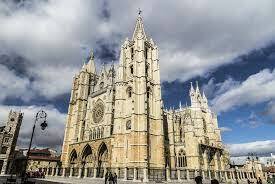 ARQUITECTURA CATEDRAL DE LEÓN