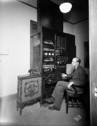 Formation of WIBA-Madison's first commercial station.