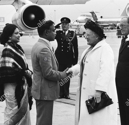 Giuliana dei Paesi Bassi e la famiglia reale degli Orange-Nassau torna in Olanda