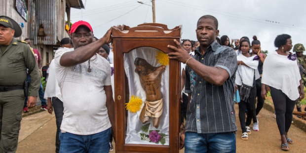 De regreso a sus territorios