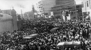 The monarchy was overthrown and Iraq became a republic