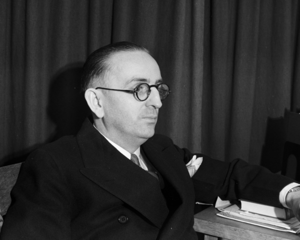 Warren Weaver, Nace el término de biología molecular