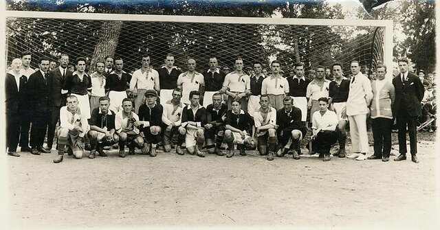 Pirmasis futbolo čempionatas