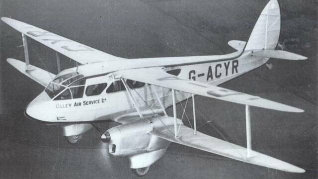 Franco sale de Canarias a Tetuán en el Dragón Rapide