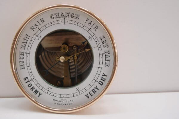 INVENCIÓN DEL BARÓMETRO