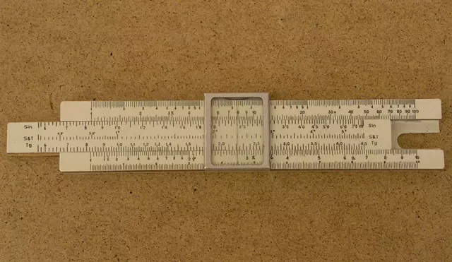 Логарифмитическая линейка