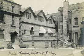 Chicago’s Hull House started by Jane Addams