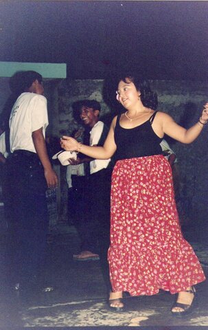 Bailando cumbia