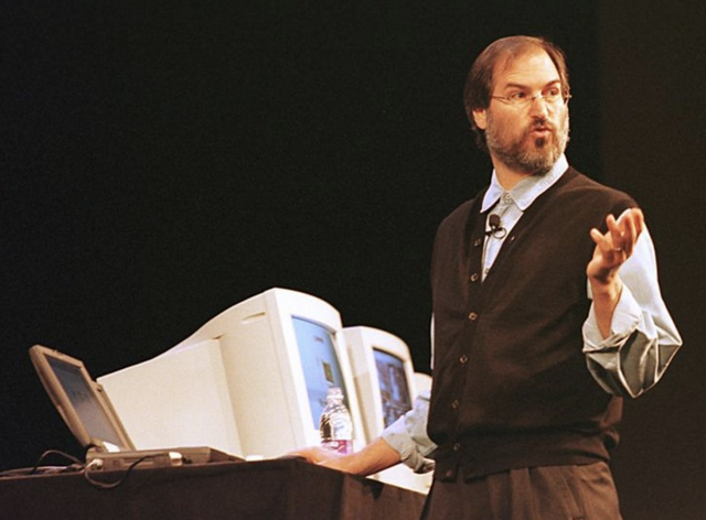 Jobs se convierte en el CEO de Apple