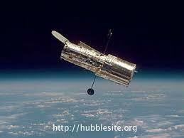 HUBBLE SE PONE EN ÓRBITA.
