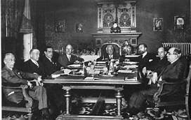 ∙ Constitución del Gobierno Presidido  Provisional por Alcalá Zamora