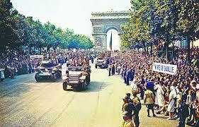 Tropas Aliadas liberan a París