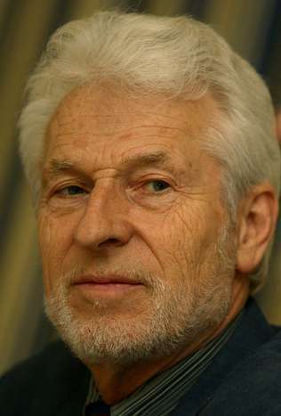 Bas C. Van Fraassen: Rising Editor for the Journal of Philosophical Logic