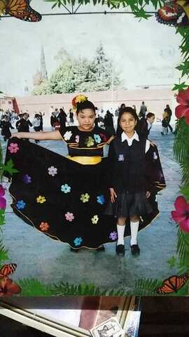 Salí en mi primer bailable.