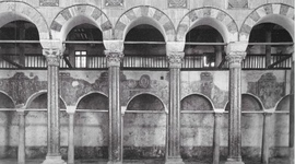 Timeline: Το 1430μ.χ μετά την άλωση της Θεσσαλονίκης από τους Οθωμανούς, ο ναός δέχθηκε βάναυση λεηλασία σε σημείο που οι τοίχοι έμειναν γυμνοί.