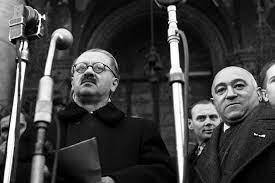 II.köztársaság kikiáltása