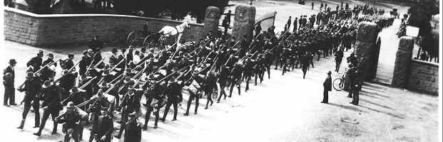 Spanish surrender the Philippines