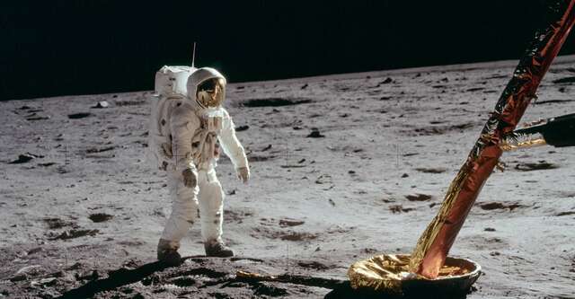 Apollo 11 sur la lune