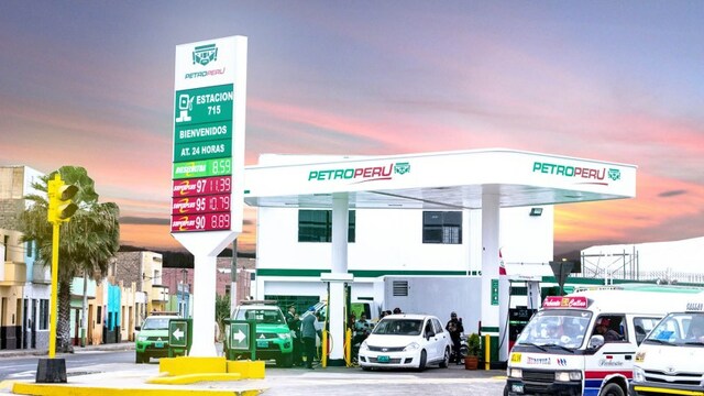 LA INDUSTRIA PETROPERÚ (Industria petroquímica)