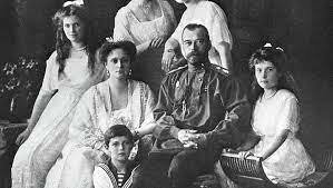 Assassinen al tsar i a tota la seva família