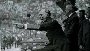 Dimisión de Casares Quiroga