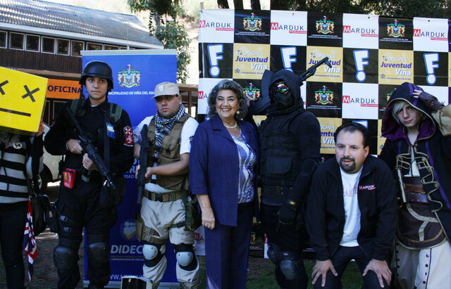 Primer grupo doblaje y ciclos de animé en Chile