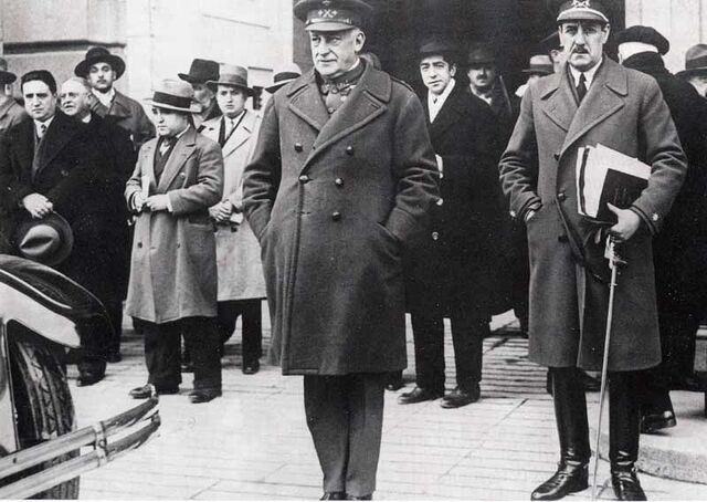 DIMISIÓN DE PRIMO DE RIVERA