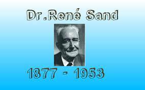 Rene Sand con su obra L` economie humanie par la medicine social, introduce de forma categórica la relación existente entre los factores sociales, salud y económicos.